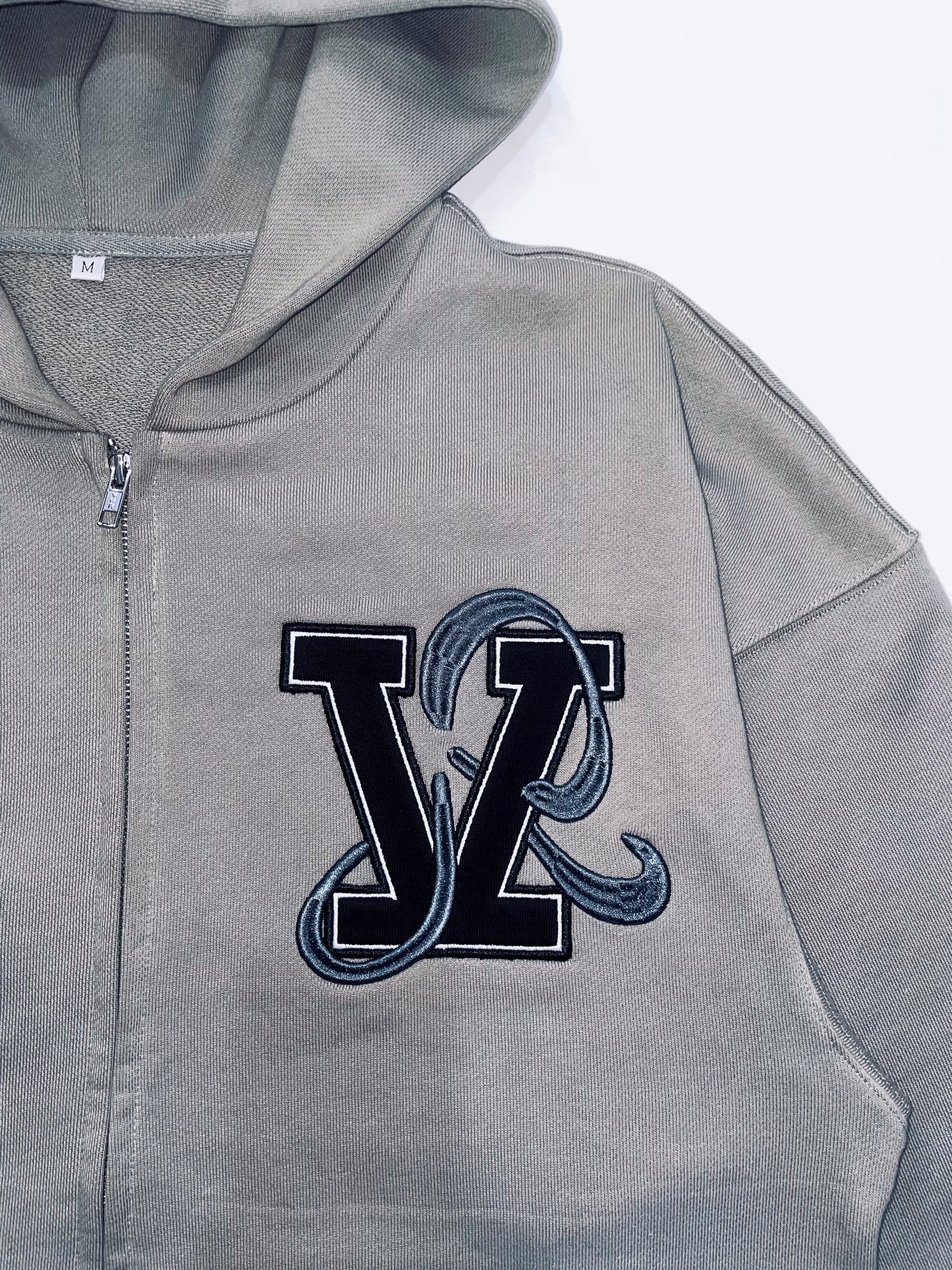 'VIVID' ZIP UP HOODIE (GREY)